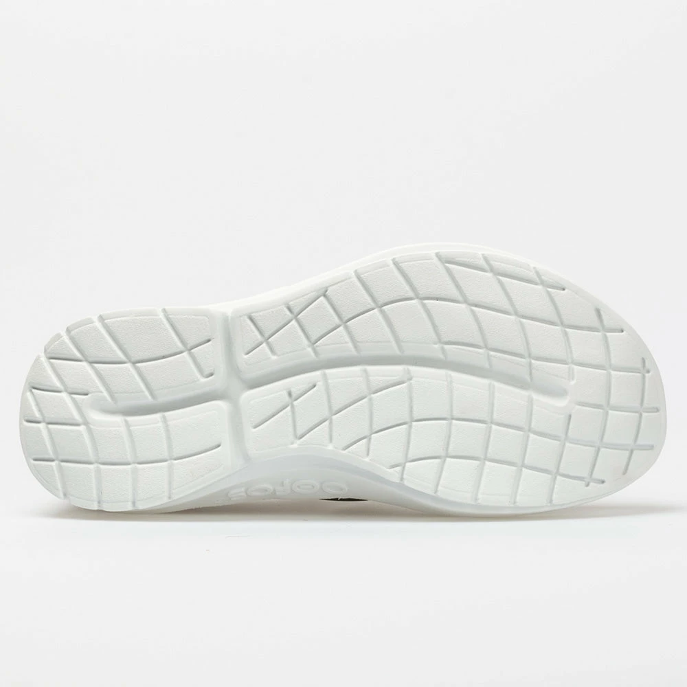 OOFOS OOmg Low Women's White/Black 6 OOFOS OOmg Low Women's White/Black - Image 4
